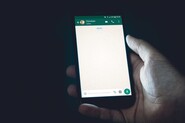 WhatsApp otevírá dveře. Nově si půjde psát i s jinými chatovacími aplikacemi