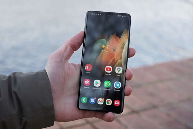 Samsung představuje prostředí One UI 4.0. Jaké modely ho obdrží jako první?