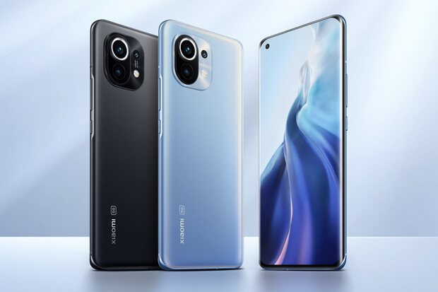 Xiaomi Mi 11 Lite uniká na nových fotografiích. Poznáte jej od klasické Mi 11?