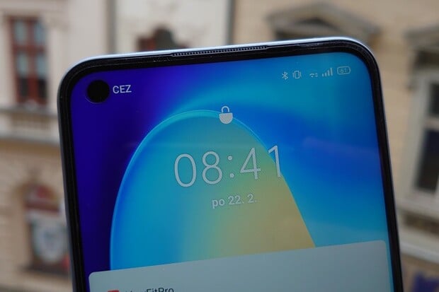 Samsung si plácl s GSMA, povolí VoLTE ve výchozím stavu od Androidu 15