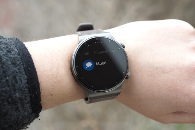 Huawei Watch GT2 Pro se naučily reagovat na SMS. Má to však háček