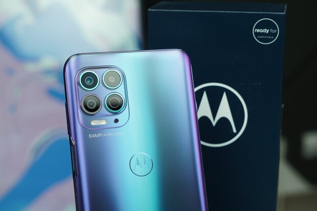 Achillova pata nové Motoroly Moto G100. Testujeme výdrž a rychlost nabíjení