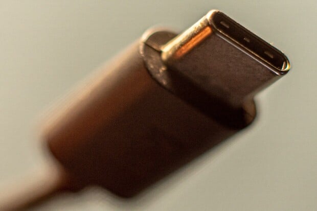 OMG USB-C Lightning kabel ukrývá hardwarový keylogger. Na první pohled ho nepoznáte