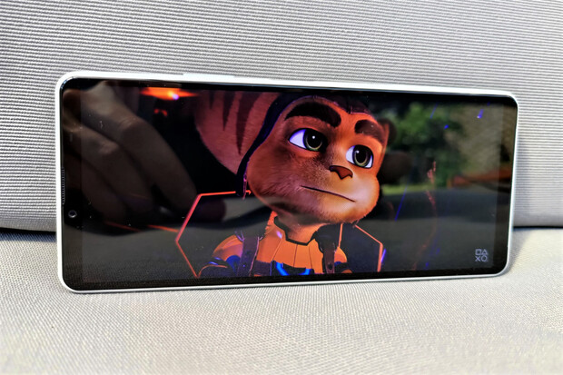 Sony Xperia 10 III s 6" OLED displejem a odolností IP65/68 dorazila do redakce