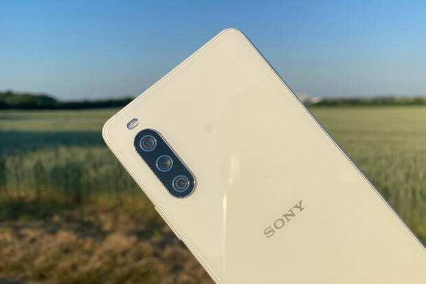 Sony potvrzuje brzký příchod Androidu 12 na Xperie ze střední třídy