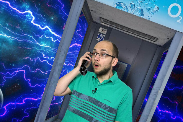 Konec telefonních budek v Česku a další méně retro zprávy