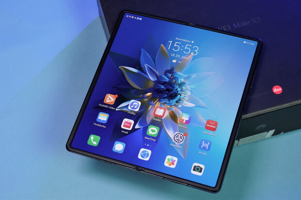 Huawei Mate X2