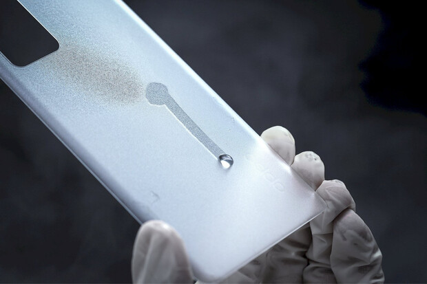 Nahlédněte pod pokličku výroby Oppo Reno6