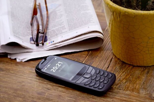 Návrat legendární klasiky. Nokia oživila model 6310