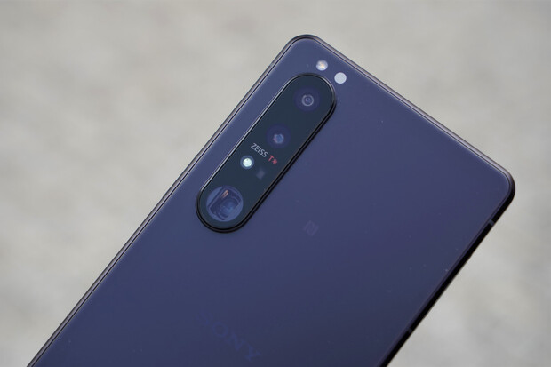 Kdo s koho: vyzkoušeli jsme, jak fotí Sony Xperia 1 III vs. Samsung Galaxy S21+