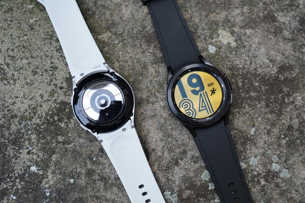 Jak se platí s hodinkami Galaxy Watch4 s Wear OS? Postup aktivace a zkušenosti