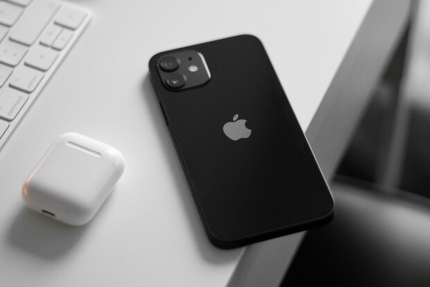 Back to Black Friday. Mobil Pohotovost spustila slevy na Apple, Xiaomi a další