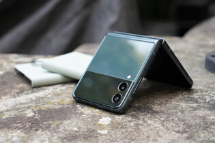 Samsung Galaxy Z Flip3