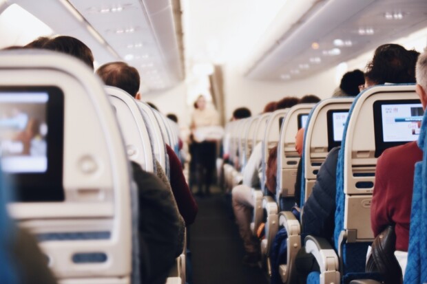 Lufthansa od léta umožní bezplatné zasílání zpráv na dálkových letech