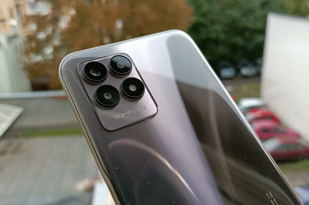 Realme 8i konečně míří na český trh. Cenou nijak zvlášť nenadchne