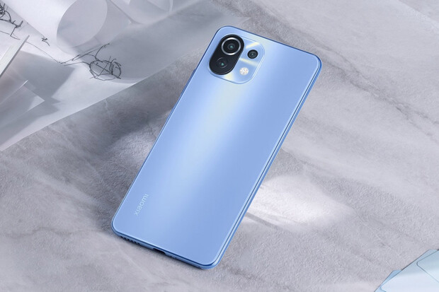 Speciální Xiaomi 11 Lite 5G NE v prodeji. Do konce týdne je o tisícovku levnější