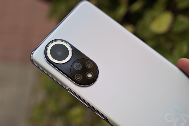 Jak fotí 50Mpx fotoaparát Huawei nova 9? Včetně ukázky nočních snímků a videa