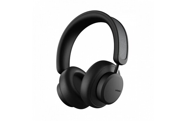 Sluchátka dobíjená sluneční energií? Urbanista Los Angeles tvrdí, že to zvládnou 