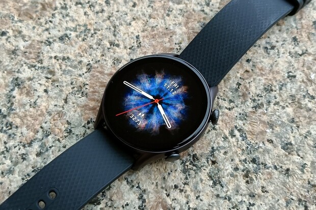 To nejlepší od Amazfitu. Do redakce dorazily chytré hodinky GTR 3 Pro