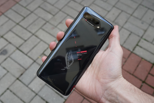 ASUS ROG Phone 5s