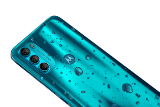 Motorola Moto G71 sází na 6,4" OLED displej, 50Mpx fotoaparát a Snapdragon 695 