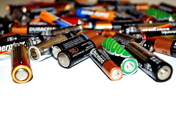 Blíží se mezinárodní den baterií. Věděli jste, že je znal už Napoleon? 