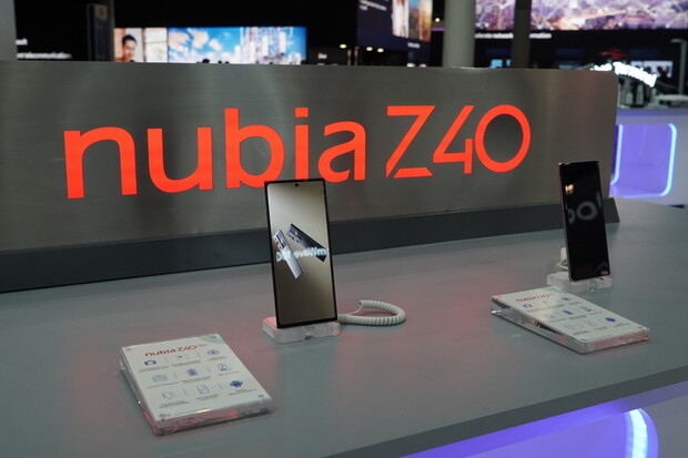 Elegantní Nubia Z40 Pro nás v Barceloně oslnila nejen Snapdragonem 8 Gen1