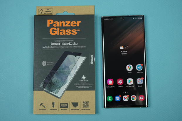 Vyzkoušeli jsme ochranná skla i kryty PanzerGlass pro novou řadu Samsung Galaxy S22
