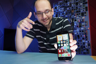 Vyzkoušeli jsme staronový iPhone SE (2022). Má ještě čím zaujmout?
