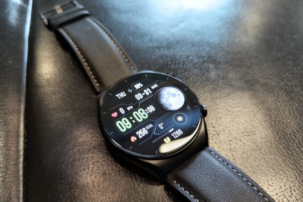 Na český trh míří prémiové hodinky Xiaomi Watch S1. Kolik budou stát?