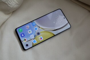 Honor Magic4 Lite: stylovka s tenkými rámečky, Snapdragonem 695 a 66W nabíjením