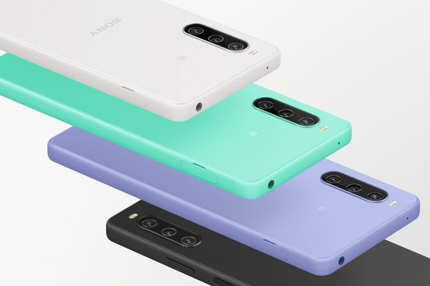 Sony Xperia 10 IV je nejlehčí smartphone s 5G, 5 000mAh baterií a 3,5mm jackem