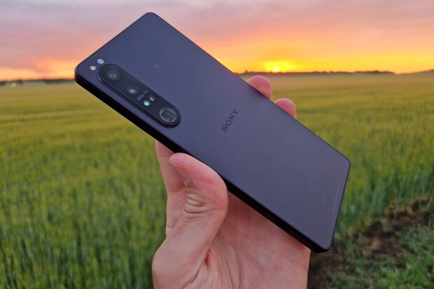 Sony zrychlilo, Android 14 přichází na modely z roku 2022