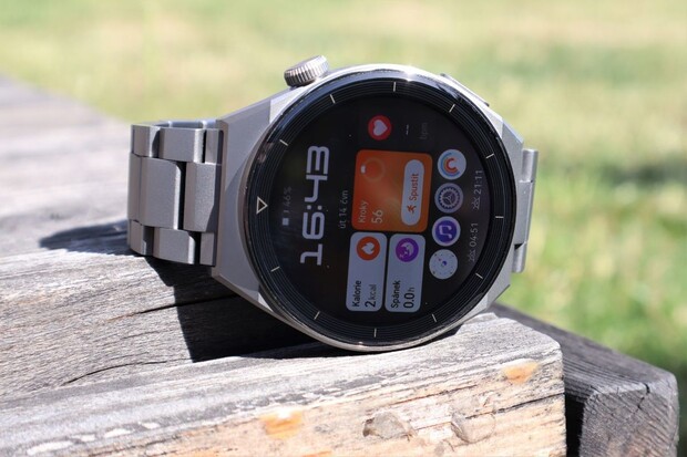 Huawei Watch GT 3 Pro jako ideální hodinky pro potápěče i milovníky golfu