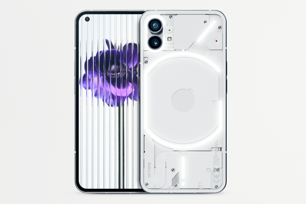 Nothing Phone (1) přichází do ČR. Známe dostupnost i cenu