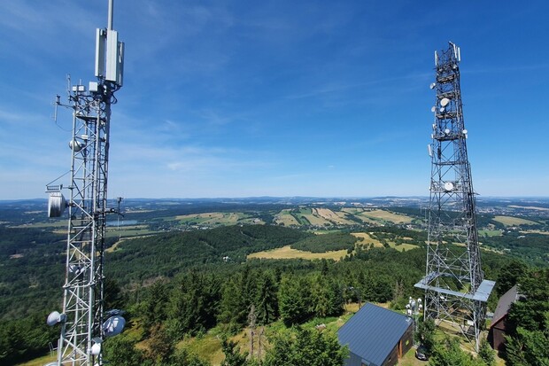 Huawei na MWC prezentoval mobilní sítě 5.5G. Těšte se na rychlosti přes 10 Gb/s