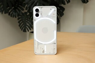 Nový Nothing Phone (1) za méně než 7 tisíc korun? Ano, ale má to háček