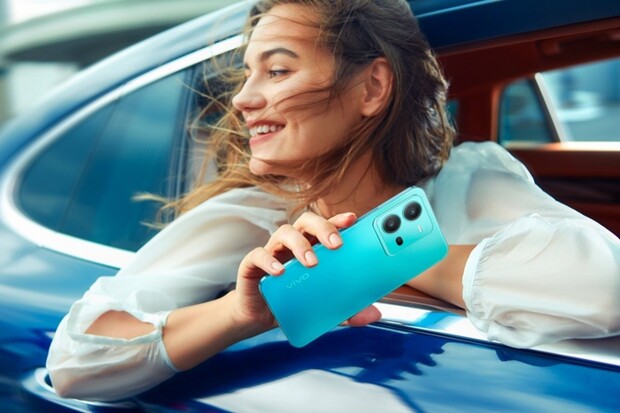 Vivo představuje modely V25 (Pro) zaměřené na fotografování. Zvládnou měnit barvy