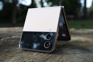 Samsung Galaxy Z Flip4 