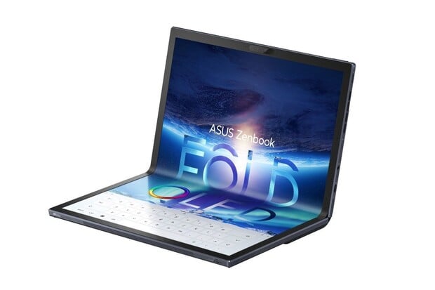 ASUS ZenBook 17 Fold OLED oficiálně: ohebné displeje právě dostaly nový rozměr!