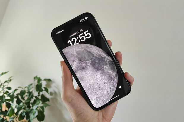 Apple otevírá iOS (nejen) pro další obchody s aplikacemi