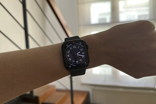 Testujeme Apple Watch Series 8. Nabídnou teploměr i detekci autonehody