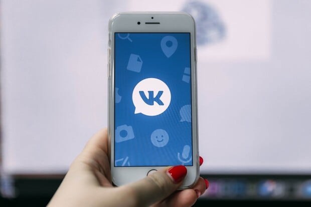 Apple odstranil ruské aplikace z AppStore, dokonce i VKontakte