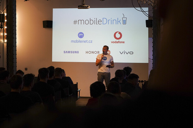 #mobileDrink 17 v Praze: nejnovější smartphony, elektromobily a skvělé jídlo