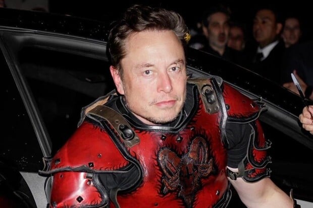 Elon Musk si chce pohovořit se šéfem Applu o výši poplatků v App Store