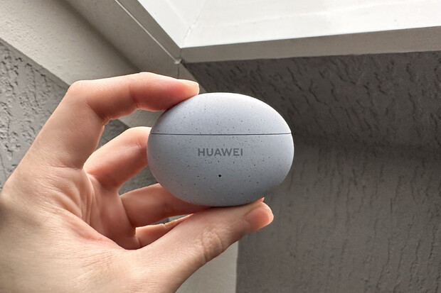 Huawei FreeBuds 5i v redakci: hravá sluchátka s ANC za 2,5 tisíce korun