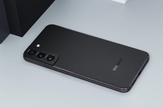 Cena Samsungu Galaxy S22 maximálně klesla, je teď historicky nejlevnější