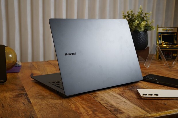 Galaxy Book3 Pro s 3K displejem je nejlehčím zástupcem nových notebooků od Samsungu