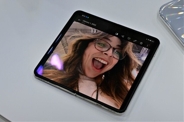 Rok skládaček? Zřejmě ji chystá také Realme