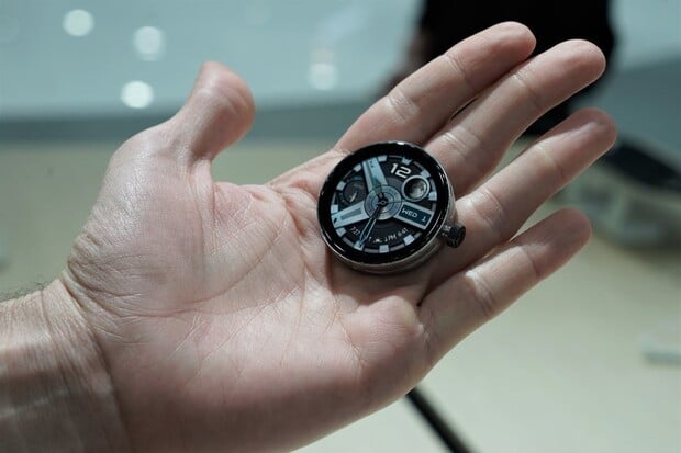 Huawei Watch GT Cyber mohou vypadat díky unikátní konstrukci každý den úplně jinak